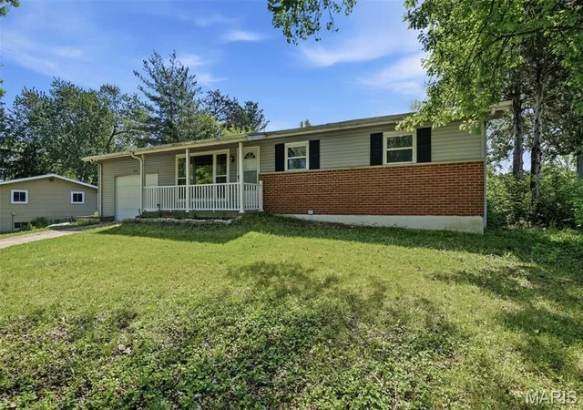 Homes for sale in Unincorporated, MO | 3026 Nettie Dr, Unincorporated, MO 63129 | MLS# MIS26025301