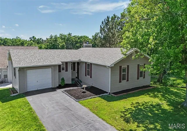Homes for sale in Foristell, MO | 10324 Fairway Dr #2424, Foristell, MO 63348 | MLS# MIS26025340