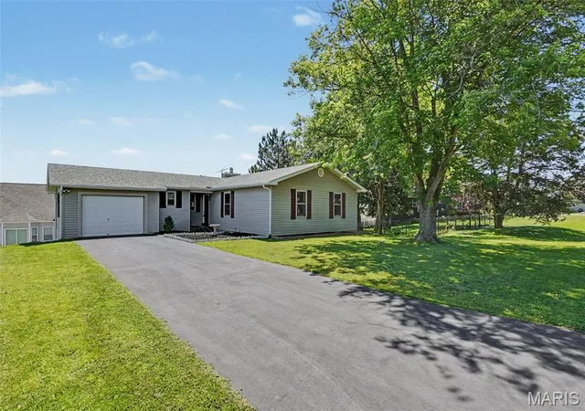 Homes for sale in Foristell, MO | 10324 Fairway Dr #2424, Foristell, MO 63348 | MLS# MIS26025340