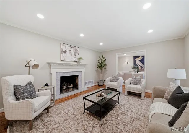 Homes for sale in Webster Groves, MO | 526 Selma Ave, Webster Groves, MO 63119 | MLS# MIS26025371