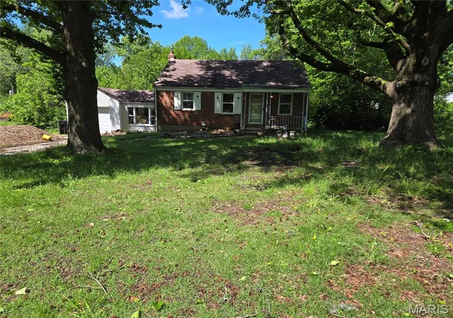 Homes for sale in Jennings, MO | 10025 Knollcrest Dr, Jennings, MO 63136 | MLS# MIS26025417