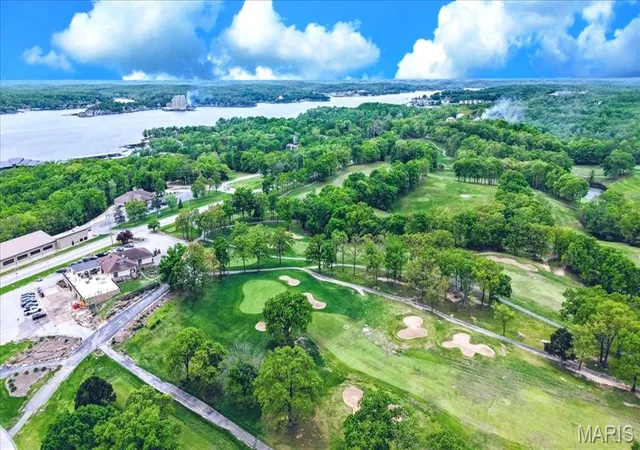 2nd image of 40 Robinwood, Lake Ozark, MO 65049