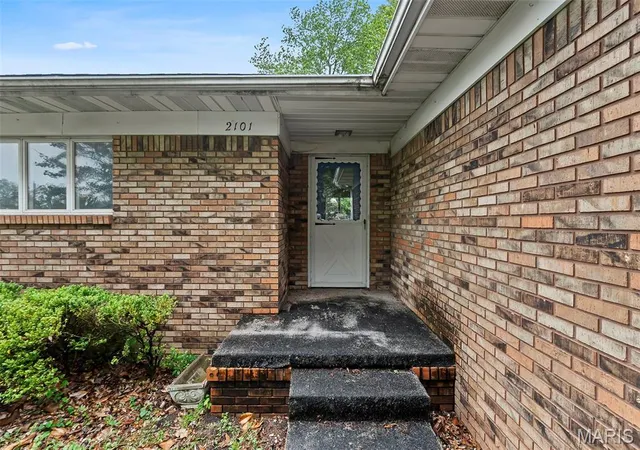 Homes for sale in Malden, MO | 2101 Burge St, Malden, MO 63863 | MLS# MIS26025508