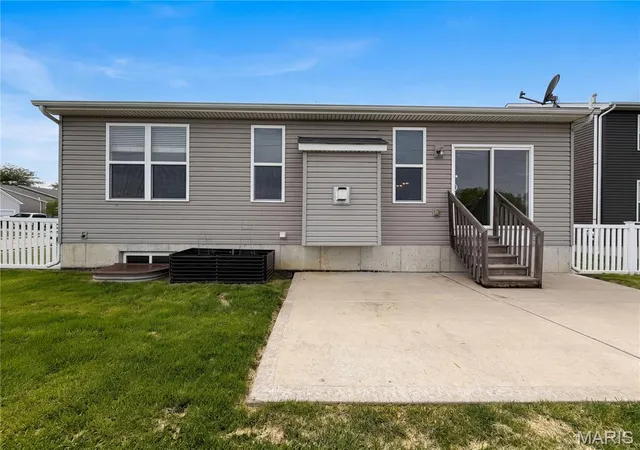 Photo 4 of Single family home for sale at 1034 Sweet River Dr, O Fallon, MO 63366 | MLS# MIS26025630 | Listing updated on 2026-09-21