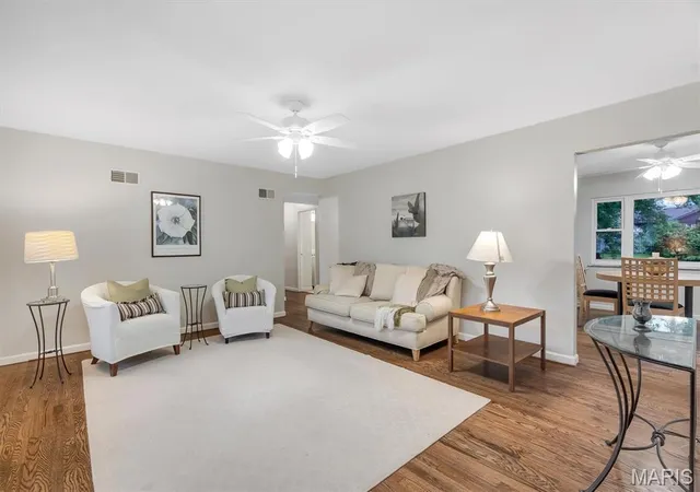 Photo 3 of Sale Pending at 10050 Kalinda Ln, St Louis, MO 63128 | MLS# MIS26025658 | Listing updated on 2026-09-23