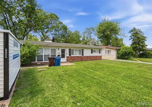 3rd image of 1129 Haley Ave, Saint Louis, MO 63121 | MLS# MIS26025668