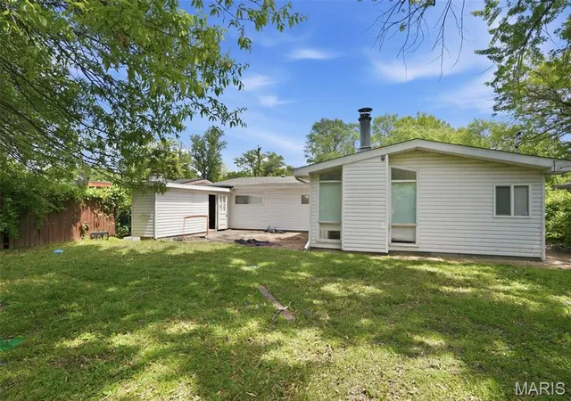 32nd image of 1129 Haley Ave, Saint Louis, MO 63121 | MLS# MIS26025668