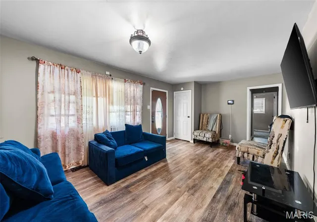 5th image of 1630 Tyson Dr, Florissant, MO 63031 | MLS# MIS26025688