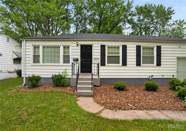 Single family home for sale at 10080 Coburg Lands Dr, St Louis, MO 63137 | MLS# MIS26025698