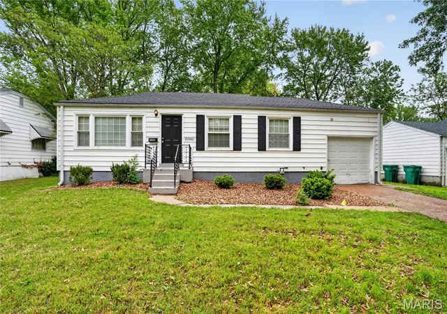 Photo 1 of Single family home for sale at 10080 Coburg Lands Dr, St Louis, MO 63137 | MLS# MIS26025698 | Listing updated on 2026-09-22