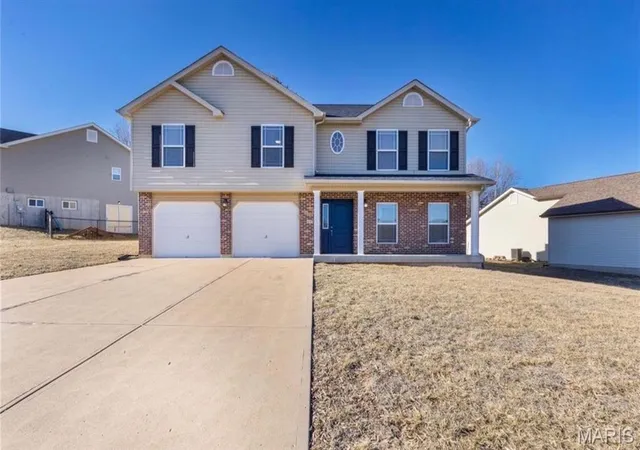 Homes for sale in Pevely, MO | 457 Pevely Heights Dr, Pevely, MO 63070 | MLS# MIS26025756