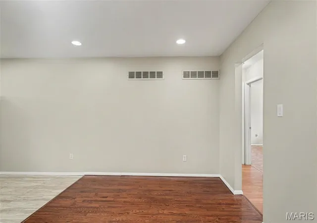 4th image of 3145 Chicory Creek Ln, Florissant, MO 63031 | MLS# MIS26025825