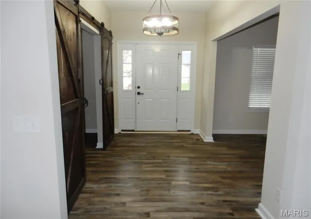 3rd image of 904 Indian Rock Ct, Wentzville, MO 63385 | MLS# MIS26025842