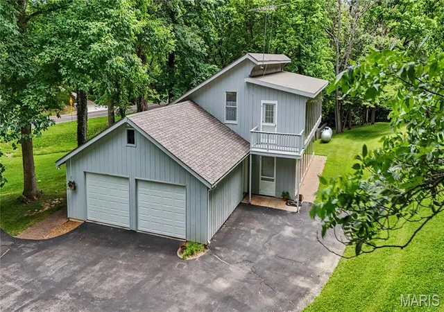 5th image of 4120 Charbonier Rd, Florissant, MO 63031 | MLS# MIS26025848