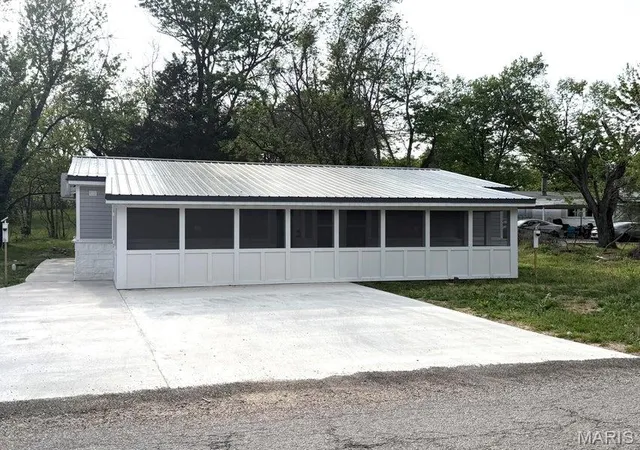 Homes for sale in Mountain View, MO | 910 N Ash St, Mountain View, MO 65548 | MLS# MIS26025918