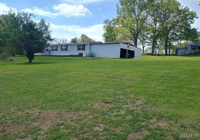 Homes for sale in Alton, MO | 46 Private Road 160 190, Alton, MO 65606 | MLS# MIS26025948