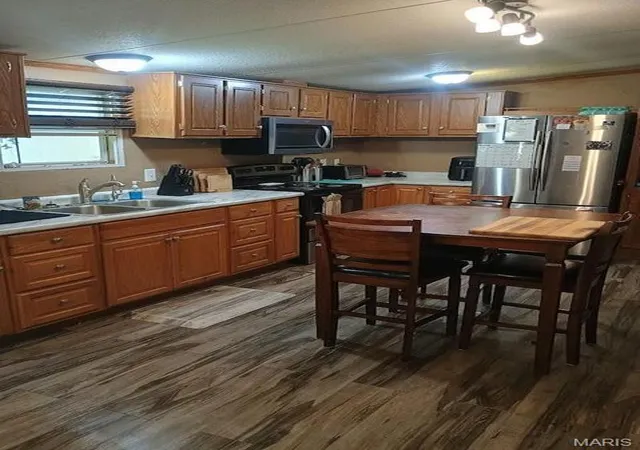 Homes for sale in Alton, MO | 46 Private Road 160-190, Alton, MO 65606 | MLS# MIS26025948
