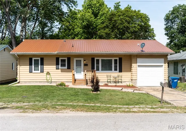 Homes for sale in Salem, MO | 803 South Oak St, Salem, MO 65560 | MLS# MIS26026020