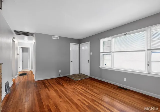 image of 236 Forestwood Dr, Saint Louis, MO 63135 | MLS# MIS26026026