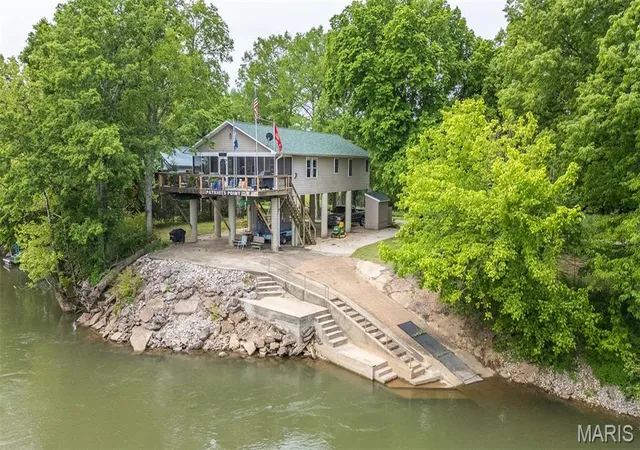 Homes for sale in Doniphan, MO | 1137 Riverlawn Dr, Doniphan, MO 63935 | MLS# MIS26026184