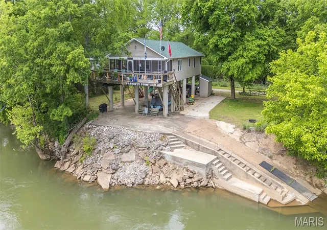 Homes for sale in Doniphan, MO | 1137 Riverlawn Dr, Doniphan, MO 63935 | MLS# MIS26026184