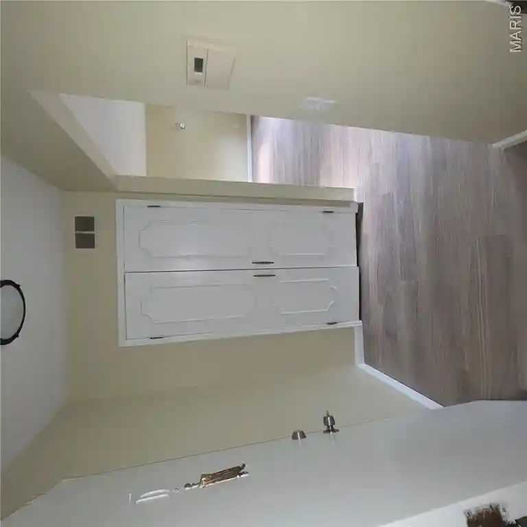 Listing Photo 2 - Condo for sale in 6670 Chesapeake Dr located at 6670 Chesapeake Dr, Florissant, MO 63033 - Unit 6670 Chesapeake Dr