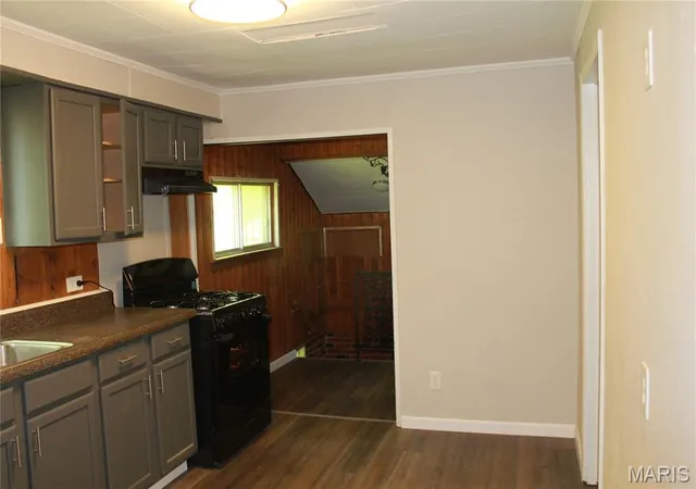 Photo 3 of Single family home for sale at 4209 Beachwood Ave, Saint Louis, MO 63121 | MLS# MIS26026299 | Listing updated on 2026-10-09