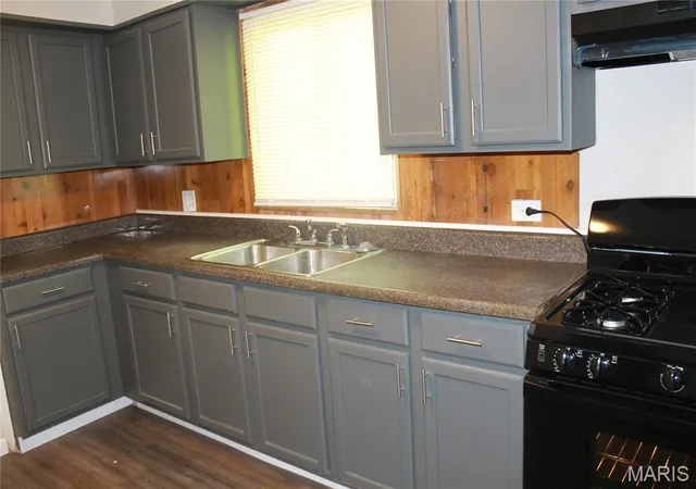 Photo 4 of Single family home for sale at 4209 Beachwood Ave, Saint Louis, MO 63121 | MLS# MIS26026299 | Listing updated on 2026-10-09