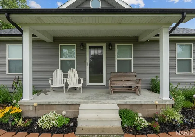 Homes for sale in Sikeston, MO | 402 Garner St, Sikeston, MO 63801 | MLS# MIS26026319