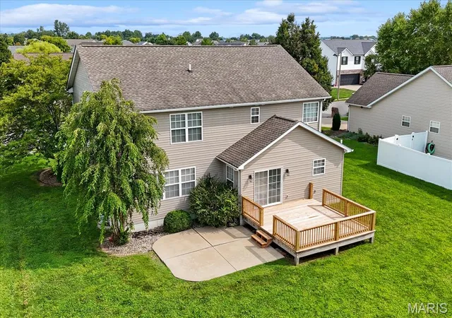 Photo 2 of Sale Pending at 1248 Antique Ln, Mascoutah, IL 62258 | MLS# MIS26026378 | Listing updated on 2026-08-21
