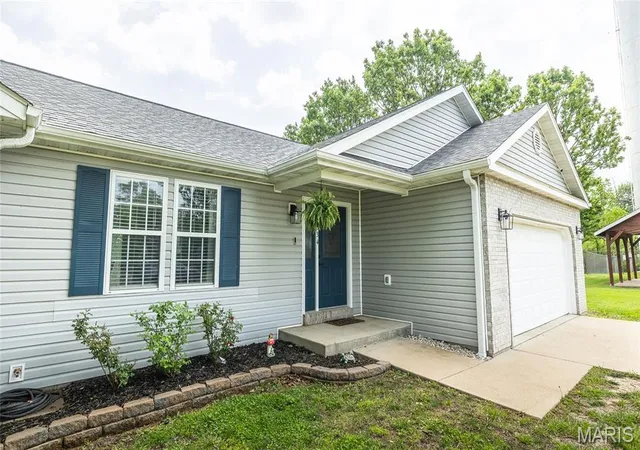 Homes for sale in Waynesville, MO | 20835 Lacombe Rd, Waynesville, MO 65583 | MLS# MIS26026478