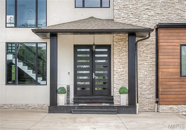 Photo 2 of Single family home for sale at 10010 Schuessler Rd, St Louis, MO 63128 | MLS# MIS26026486 | Listing updated on 2026-08-19