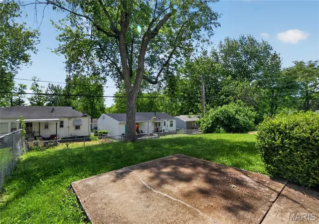 Homes for sale in Saint Louis, MO | 1132 Darr Dr, Saint Louis, MO 63137 | MLS# MIS26026520