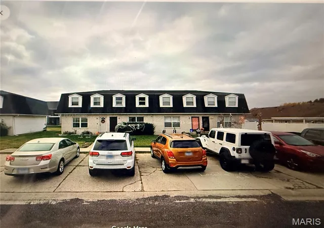 Photo 1 of Townhouse for sale at 282 Aaron Ct #B, Mascoutah, IL 62258 | MLS# MIS26026556 | Listing updated on 2026-07-30