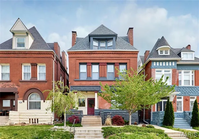 1st image of 4253 Washington Blvd #B, Saint Louis, MO 63108 | MLS# MIS26026574