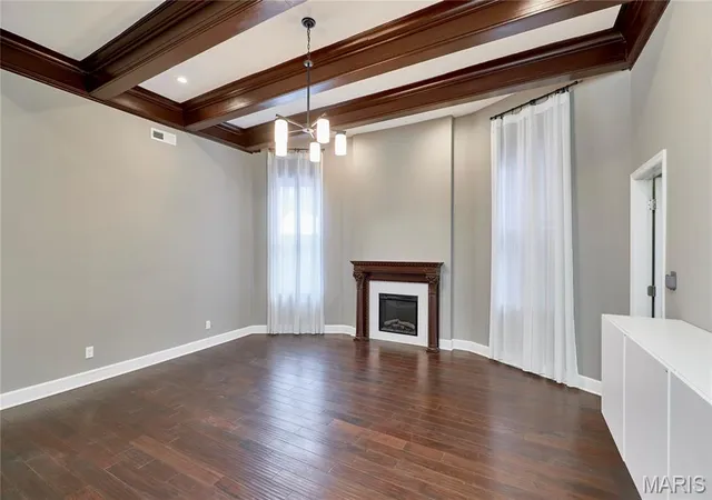 4th image of 4253 Washington Blvd, St. Louis, MO 63108
