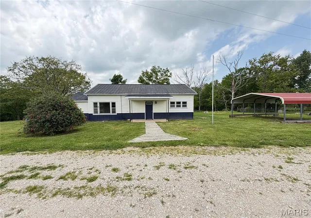Homes for sale in Salem, MO | 5611 Hwy E, Salem, MO 65560 | MLS# MIS26026579