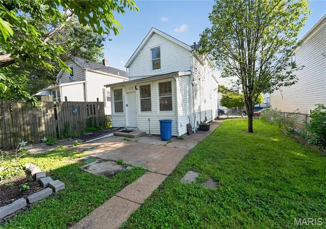 2nd image of 4172 Concordia Ave, St Louis, MO 63116 | MLS# MIS26026589