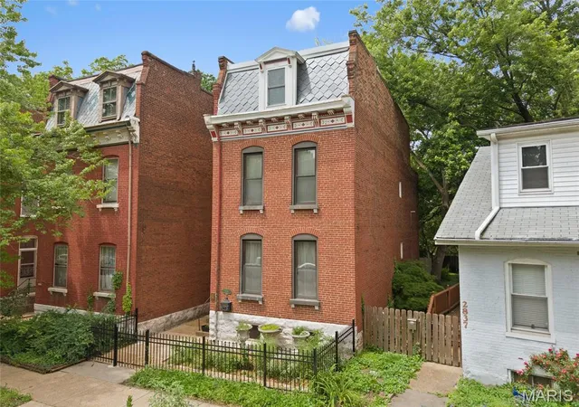 Homes for sale in Saint Louis, MO | 2839 Missouri Ave, Saint Louis, MO 63118 | MLS# MIS26026594