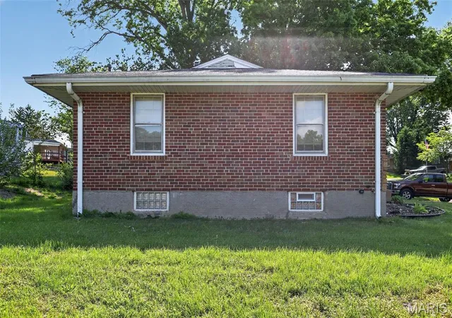 Homes for sale in Saint Louis, MO | 1233 Bosworth Dr, Saint Louis, MO 63137 | MLS# MIS26026627