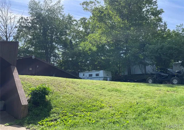 Homes for sale in Piedmont, MO | 206 Town And Country Dr, Piedmont, MO 63957 | MLS# MIS26026674