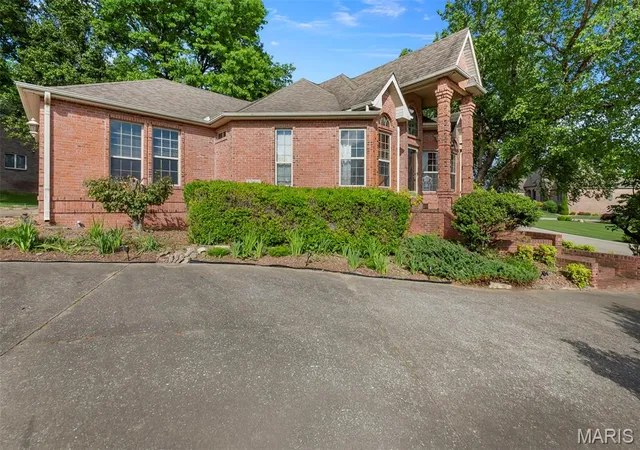 Homes for sale in Cape Girardeau, MO | 2204 Crown Point Dr, Cape Girardeau, MO 63701 | MLS# MIS26026680
