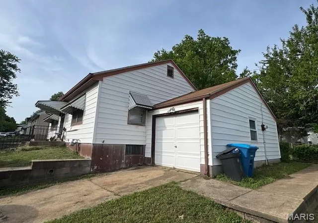 2nd image of 2409 Wieck Dr, Saint Louis, MO 63136 | MLS# MIS26026732