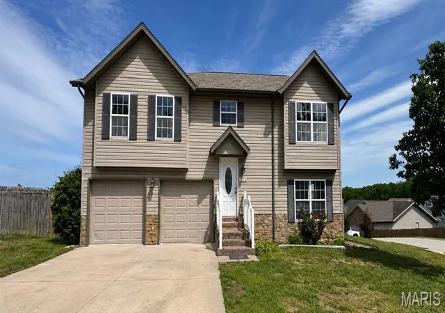 Homes for sale in Waynesville, MO | 1570 Lyle Curtis Cir, Waynesville, MO 65583 | MLS# MIS26026740