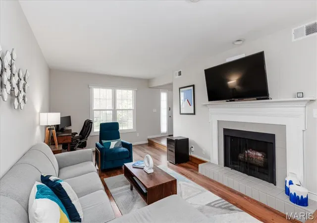 3rd image of 13438 Forestlac Dr, St. Louis, MO 63141 | MLS# MIS26026772