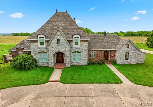 Homes for sale in Elsberry, MO | 2662 N Hwy 79, Elsberry, MO 63343 | MLS# MIS26026865