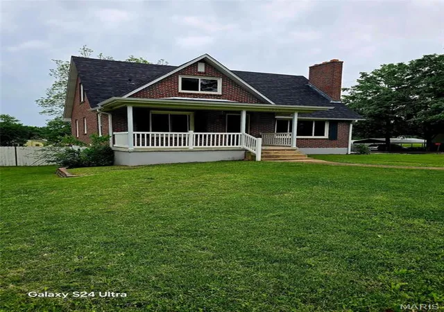 2nd image of 1329 Barron Rd, Poplar Bluff, MO 63901 | MLS# MIS26026901
