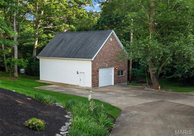 3rd image of 144 Cherokee Ct, Pacific, MO 63069 | MLS# MIS26026908