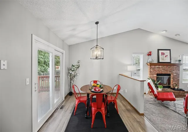 Photo 4 of Single family home for sale at 618 Rain Holw Dr, O Fallon, IL 62269 | MLS# MIS26026970 | Listing updated on 2026-10-04