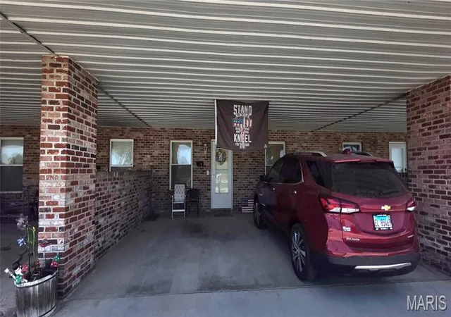 Homes for sale in Ellis Grove, IL | 100 N State St, Ellis Grove, IL 62241 | MLS# MIS26026977